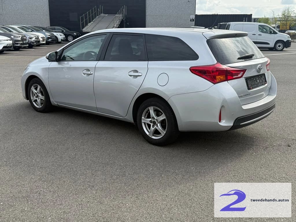 Toyota Auris Touring 1.3i uit 2015