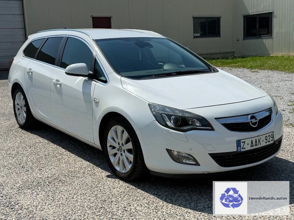 Opel Astra Cosmo 2.0d 118kw volledige opties