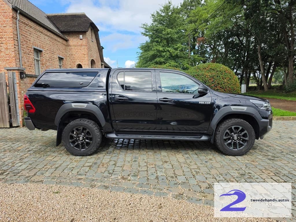 Toyota Hilux 2.8 Invincible