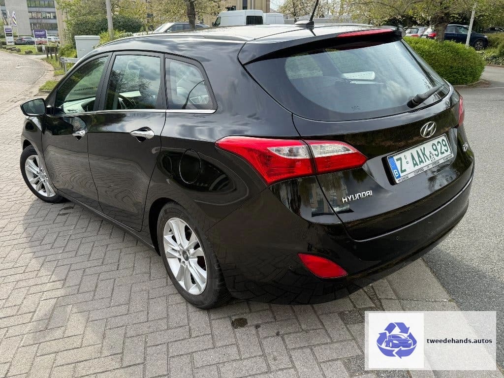 Hyundai I30 SW 1.6crdi Automaat