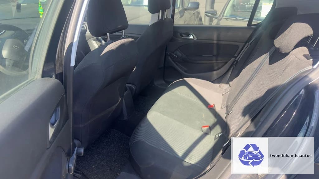 Peugeot 308 1.2Benzine 2015 120.xxxkm Groot onderhouden!