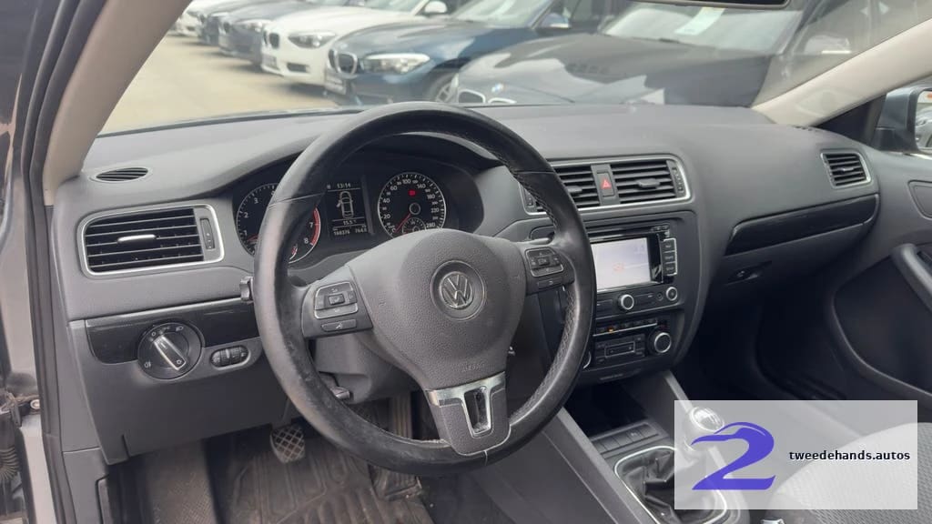 Volkswagen Jetta 2011 1.2Benzine 160.xxxkm/Airco,Sensor,Navi