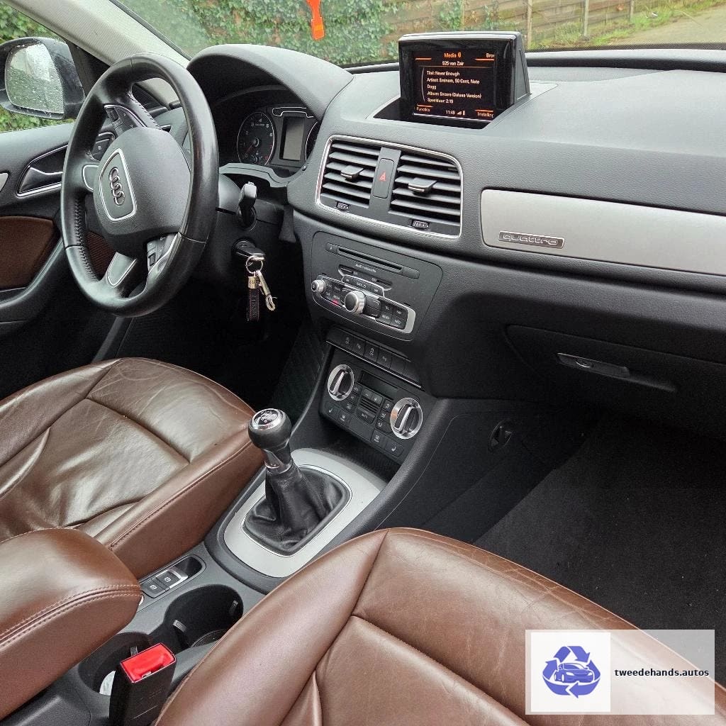 Audi Q3 2.0i van 2012, S-line weinig kms