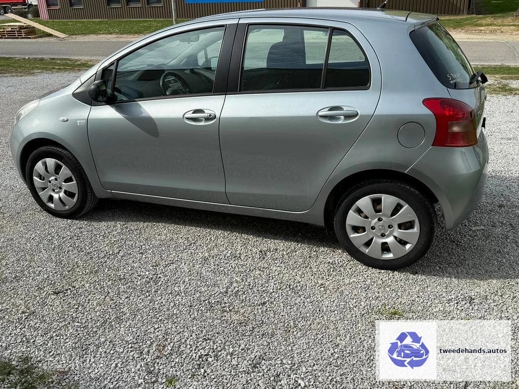 Toyota Yaris 1.0i 118000km 5dr