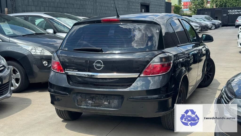 Opel Astra 1.6Benzine 2012 Beginnerswagen 183.xxxkm Gekeurd