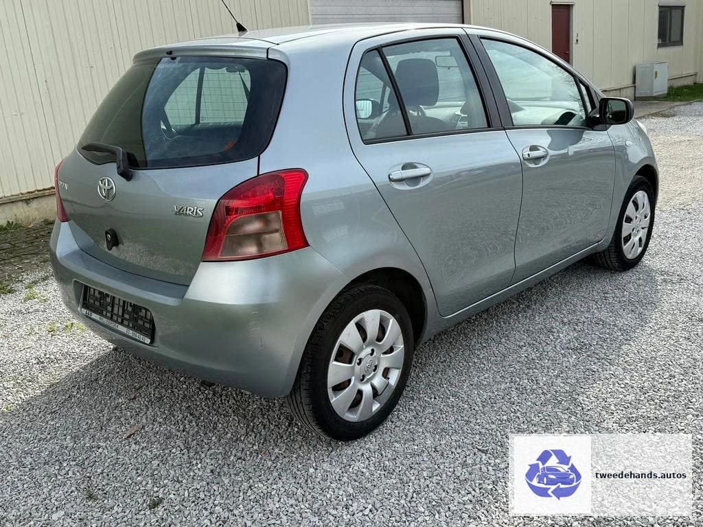Toyota Yaris 1.0i 118000km 5dr