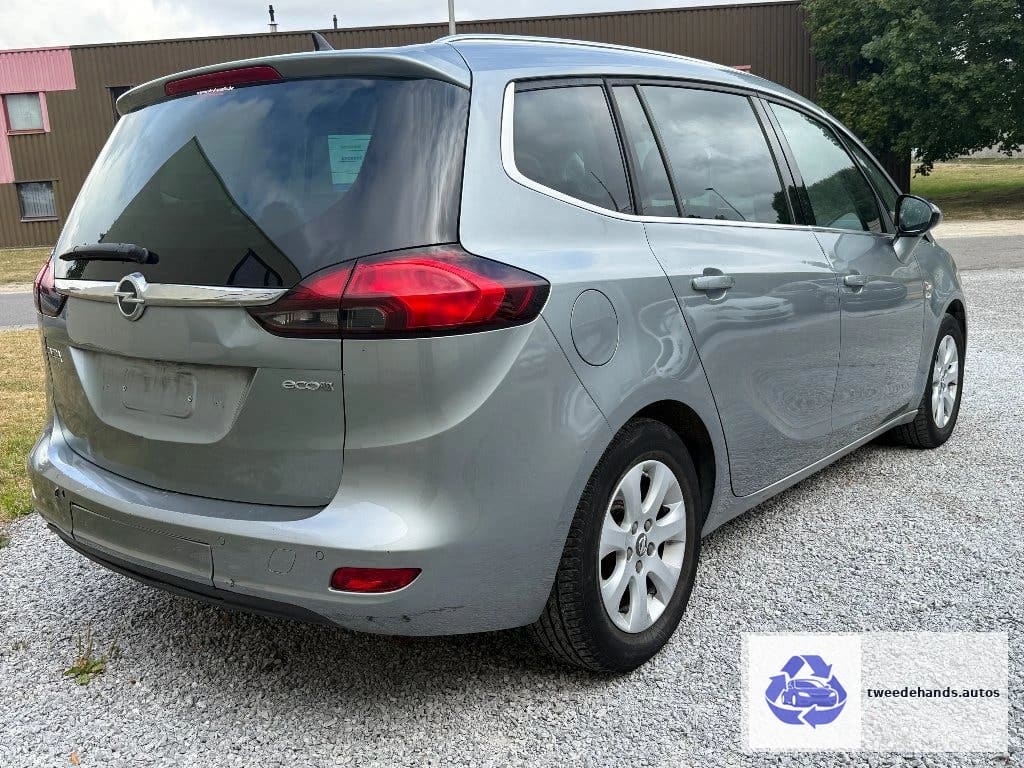 Opel Zafira Tourer 1.6cdti Euro6 7pl Cosmo