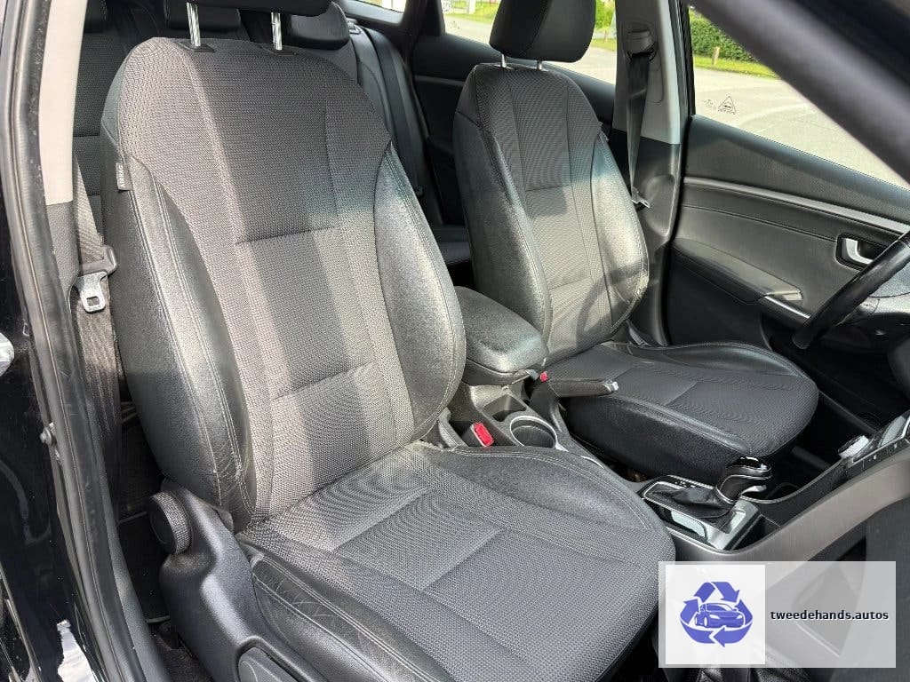 Hyundai I30 SW 1.6crdi Automaat