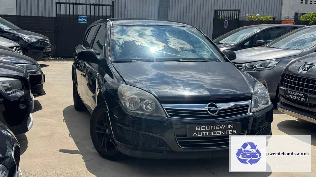 Opel Astra 1.6Benzine 2012 Beginnerswagen 183.xxxkm Gekeurd