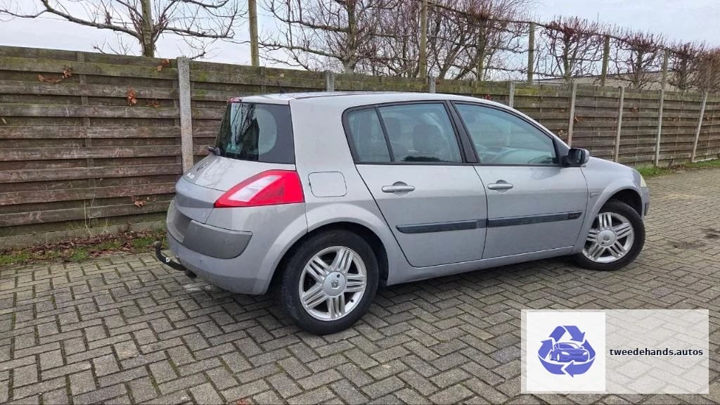 Renault Megane 1.6i van 2004, zo meenemen!
