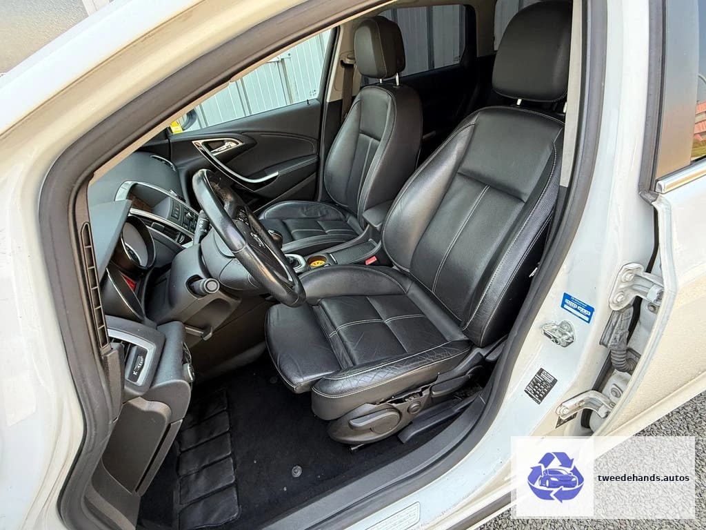 Opel Astra Cosmo 2.0d 118kw volledige opties