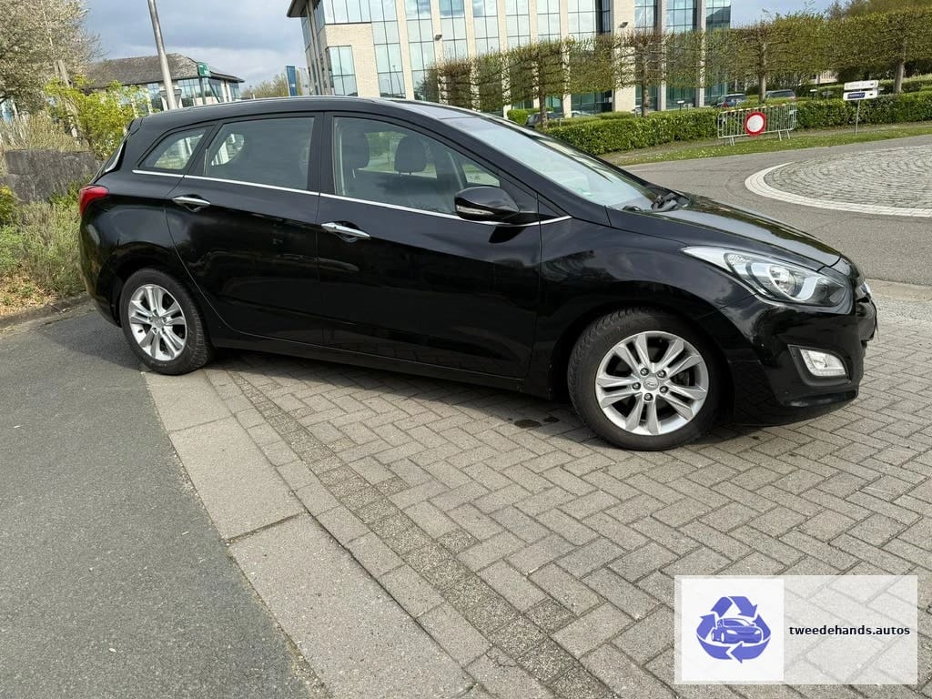 Hyundai I30 SW 1.6crdi Automaat