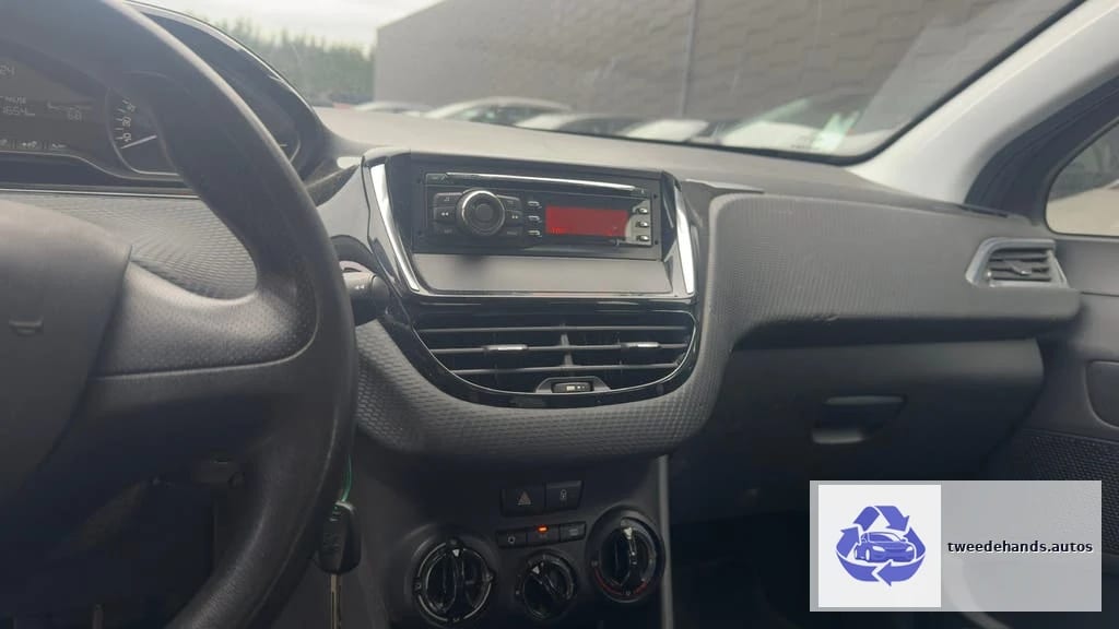 Peugeot 2008 1.2Benzine Euro6B 2016 177.xxxkm/Airco,Cruise,.