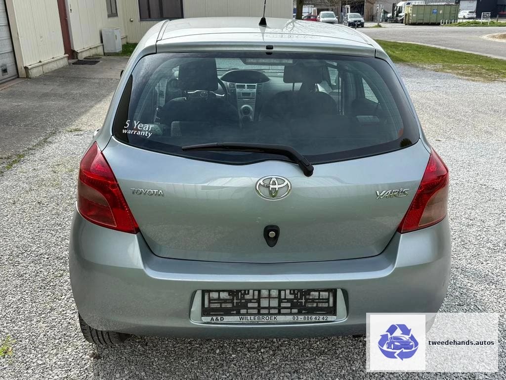 Toyota Yaris 1.0i 118000km 5dr