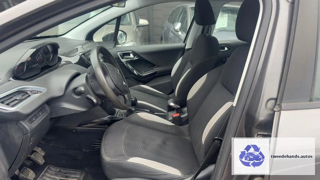 Peugeot 2008 1.2Benzine Euro6B 2016 177.xxxkm/Airco,Cruise,.
