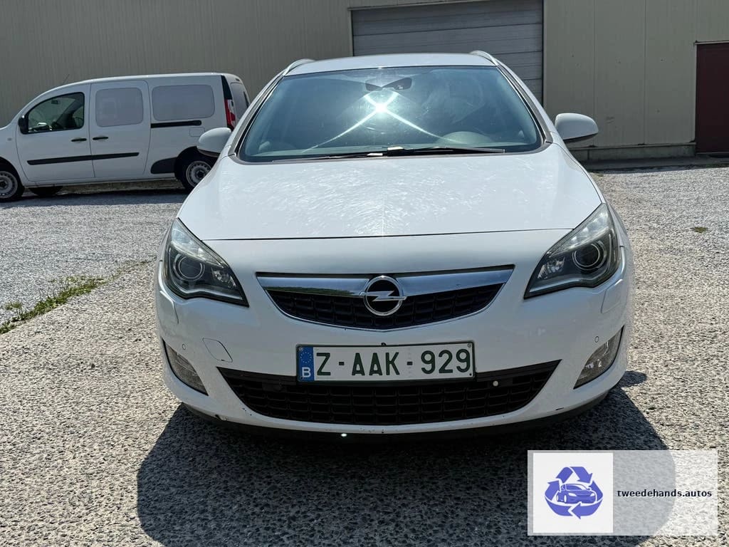Opel Astra Cosmo 2.0d 118kw volledige opties