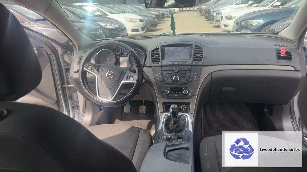 Opel Insignia 1.6Benzine 2009 142.xxxkm Airco,Sensoren,..