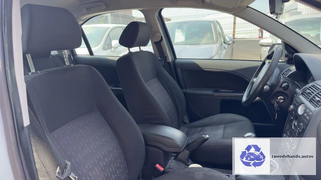 Ford Mondeo 1.8Benzine 2003 180.xxxkm beginnerswagen