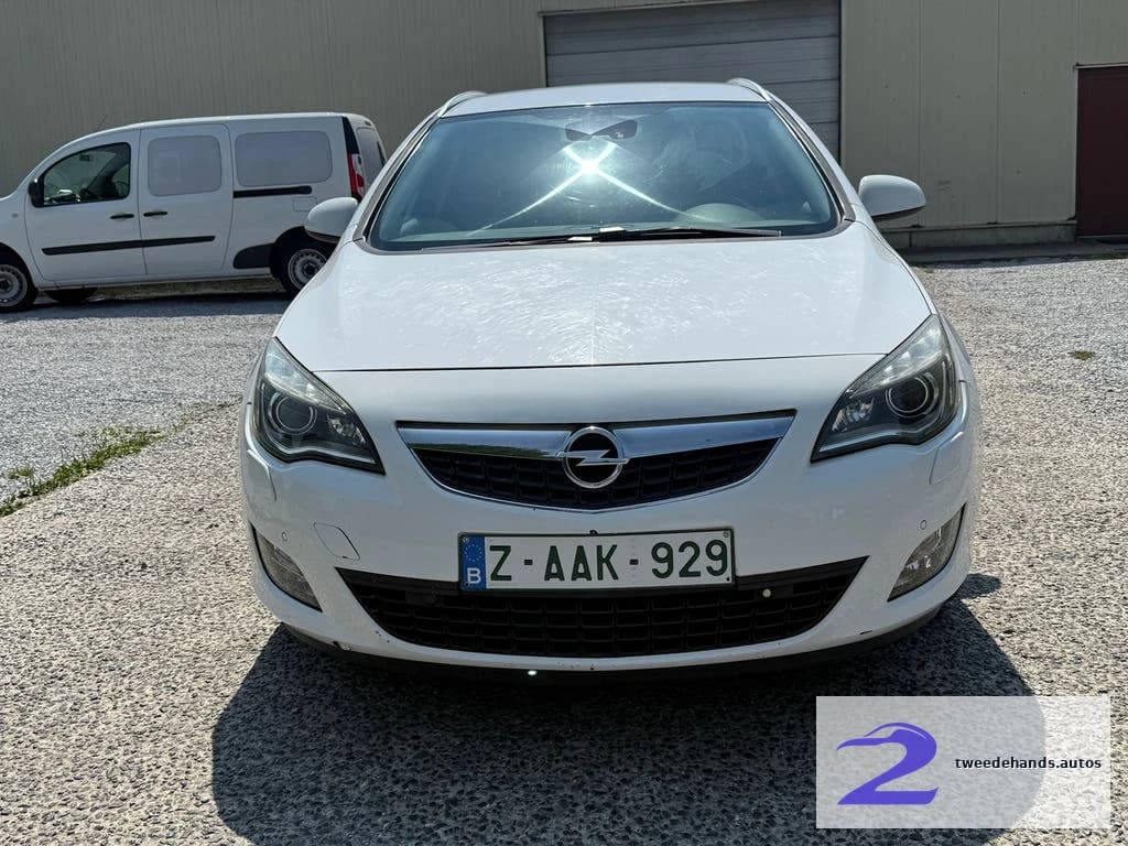 Opel Astra Cosmo 2.0d 118kw volledige opties