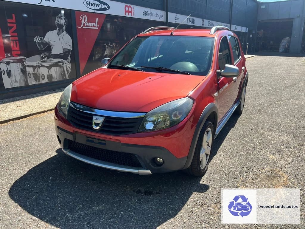 Dacia Sandero 1.6Benzine gekeurd vvk