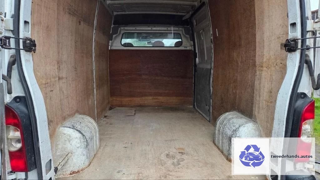 Renault Master 2.5D van 2006, maar 150.000kms