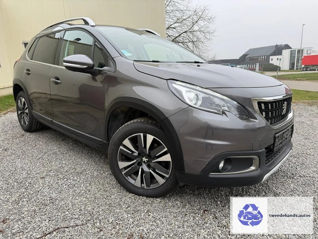 Peugeot 2008 Allure 1.2i 130pk 2019 96000km dealer/export