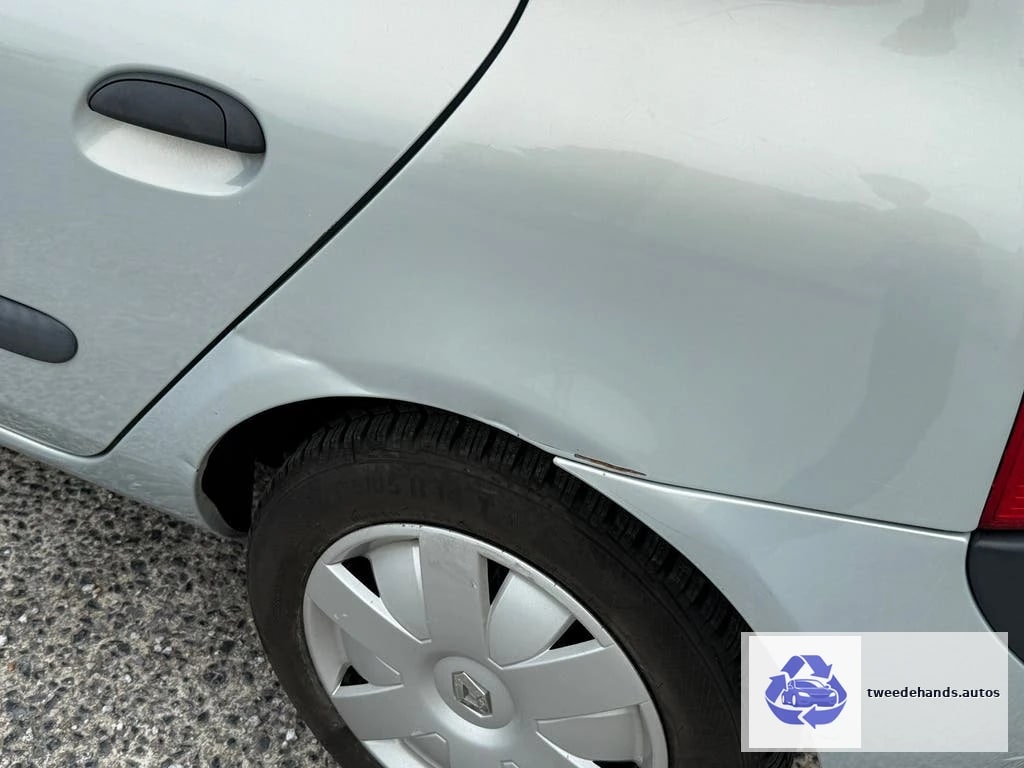 Renault Clio 1.4i 5-deurs Automaat