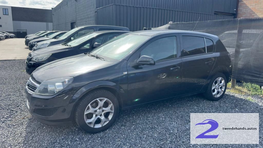 Opel Astra Benzine, auto start niet, bwj 2012, 185000km