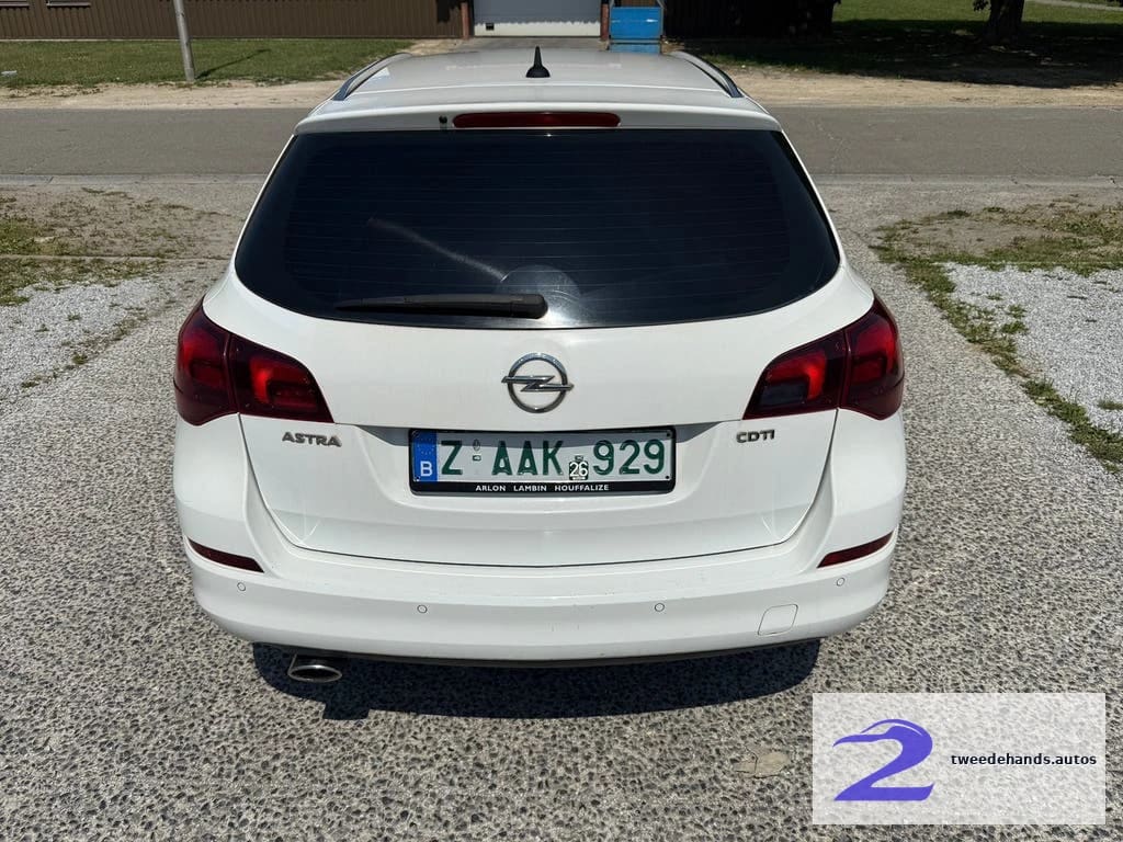 Opel Astra Cosmo 2.0d 118kw volledige opties
