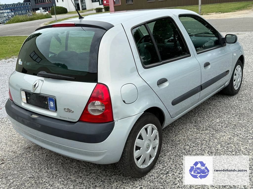 Renault Clio 1.4i 5-deurs Automaat