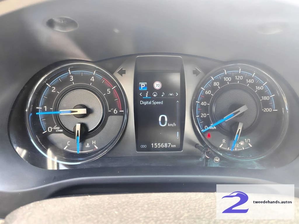 Toyota Hilux 2.8 D-4D 4WD Invincible €33760 excl. BTW