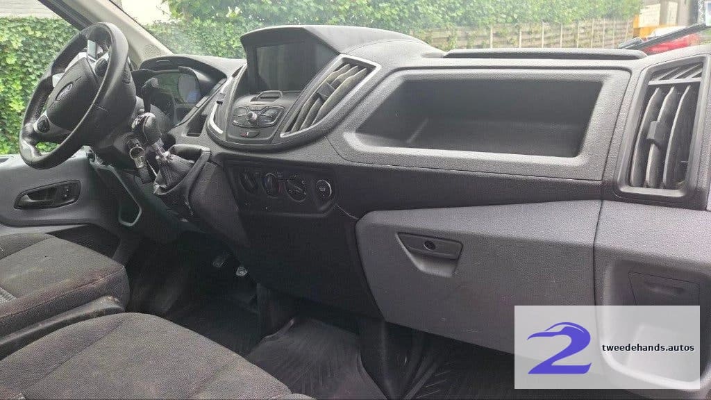 Ford Transit 2.0D L2H2 van 2017, goede staat, veel opties