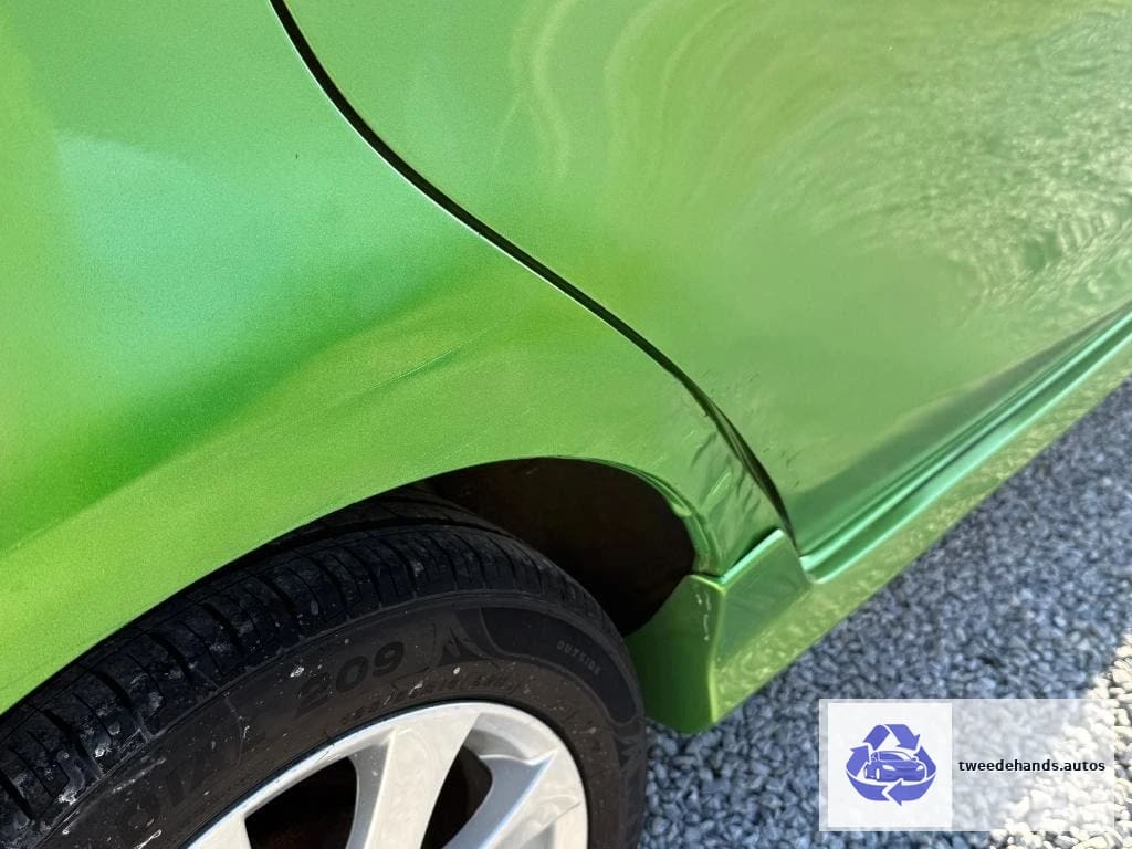 Mazda 2 1.4i Airco 5 deuren