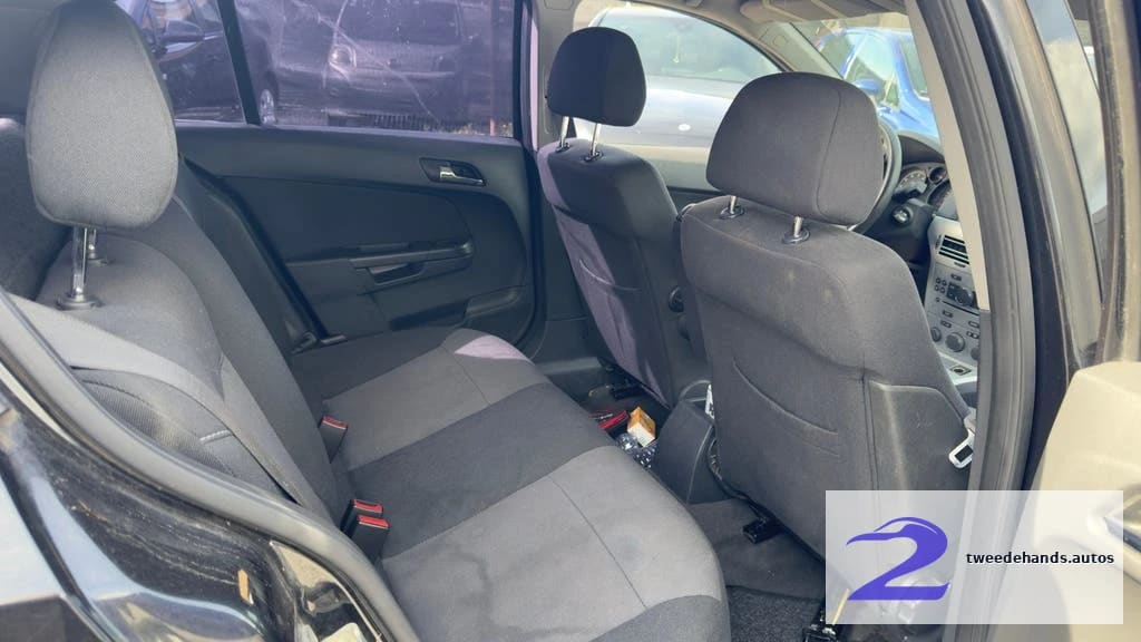 Opel Astra Benzine, auto start niet, bwj 2012, 185000km