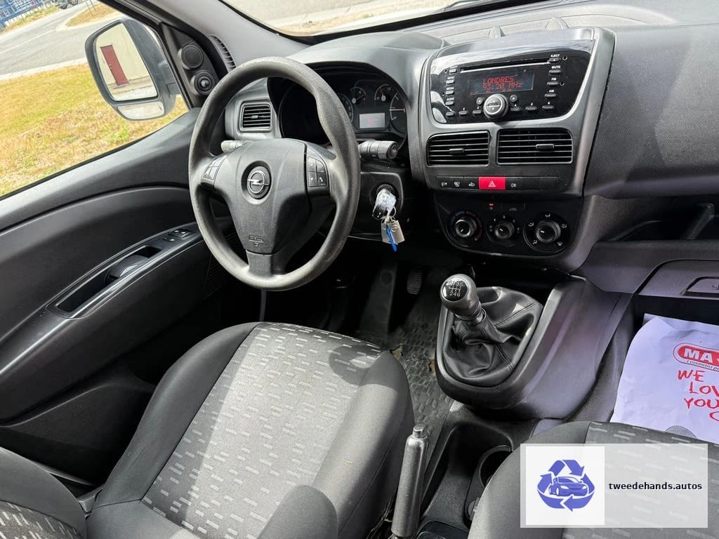 Opel Combo 1.6cdti 77kw!!! 4132€ Netto!!!