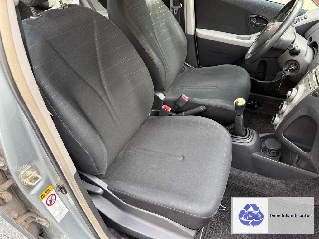 Toyota Yaris 1.0i 118000km 5dr