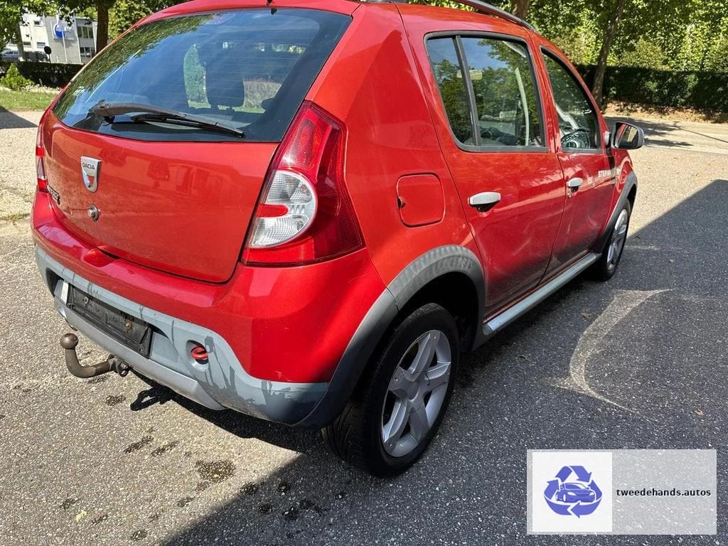 Dacia Sandero Stepway 1.6Benzine Gekeurd vvk