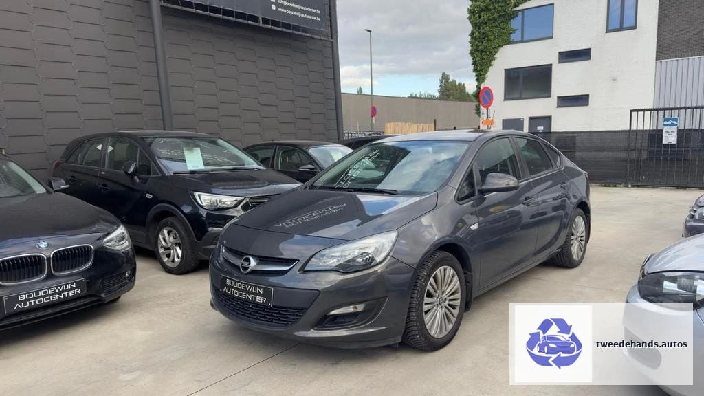 Opel Astra Notchback 1.4Benzine Topstaat 2012 Garantie