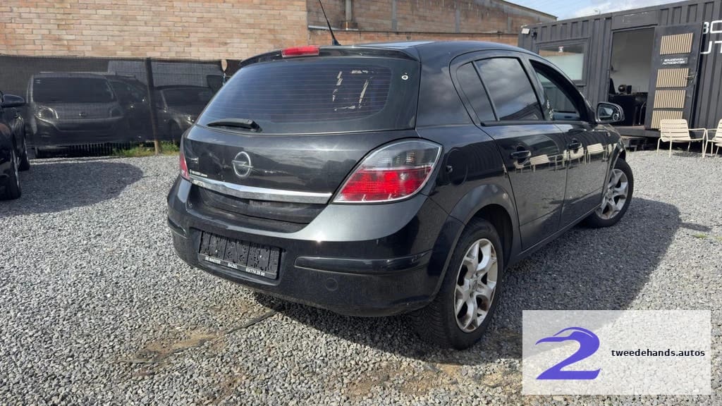 Opel Astra Benzine, auto start niet, bwj 2012, 185000km