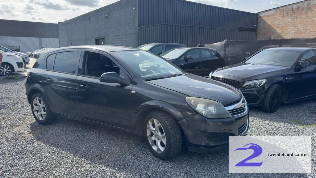 Opel Astra Benzine, auto start niet, bwj 2012, 185000km
