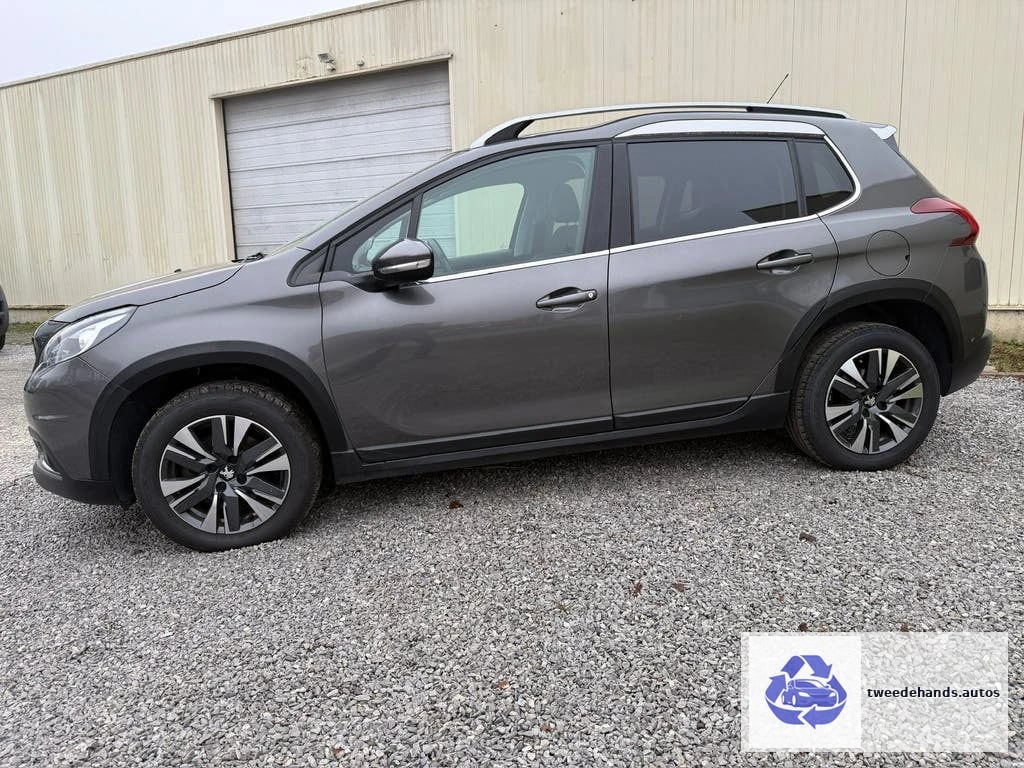 Peugeot 2008 Allure 1.2i 130pk 2019 96000km dealer/export