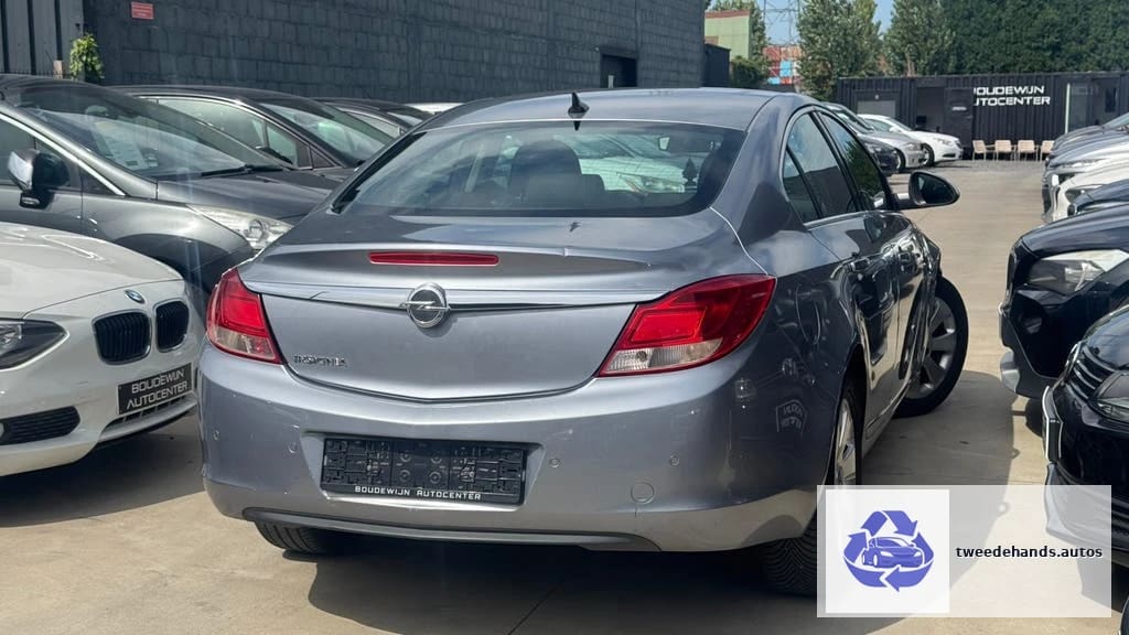 Opel Insignia 1.6Benzine 2009 142.xxxkm Airco,Sensoren,..