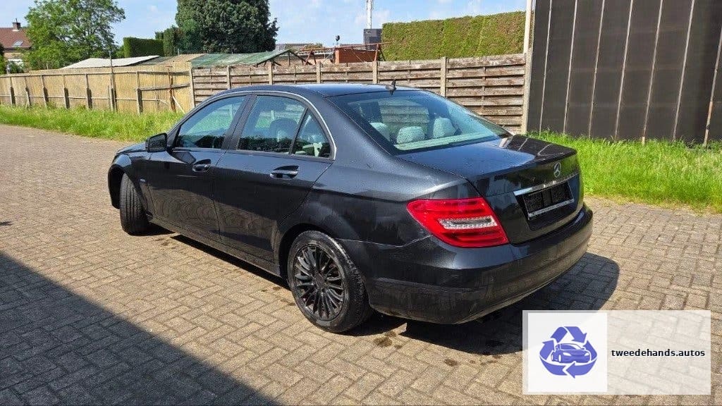 Mercedes Benz C180 van 2012, goede staat, automaat