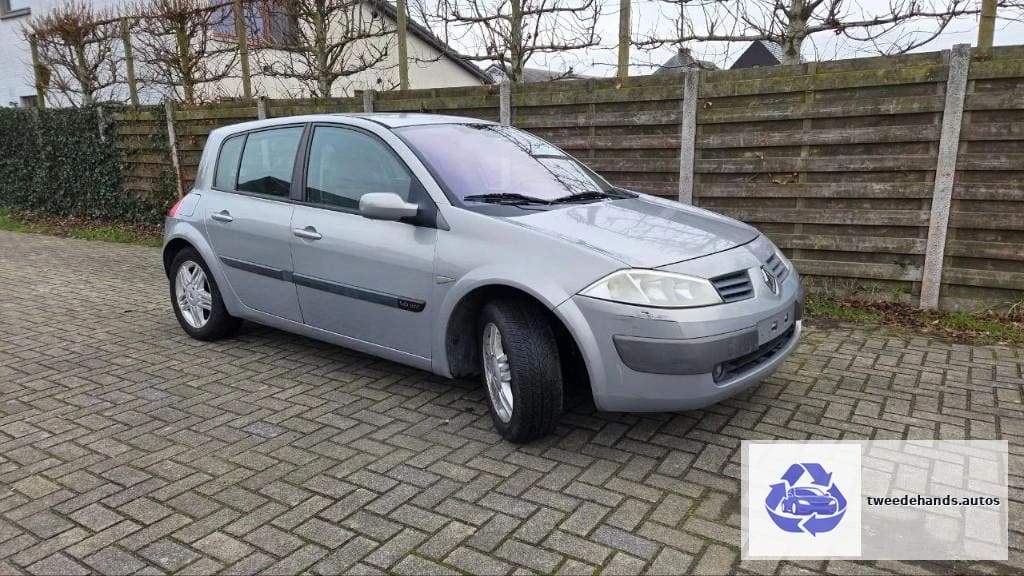 Renault Megane 1.6i van 2004, zo meenemen!