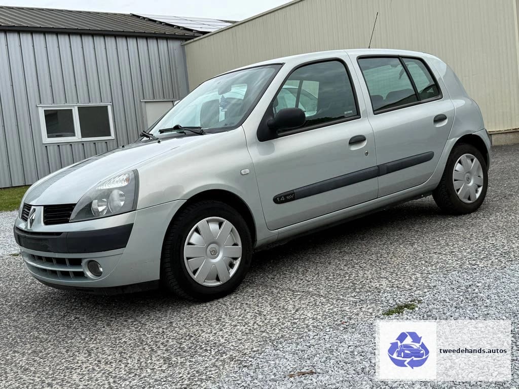 Renault Clio 1.4i 5-deurs Automaat