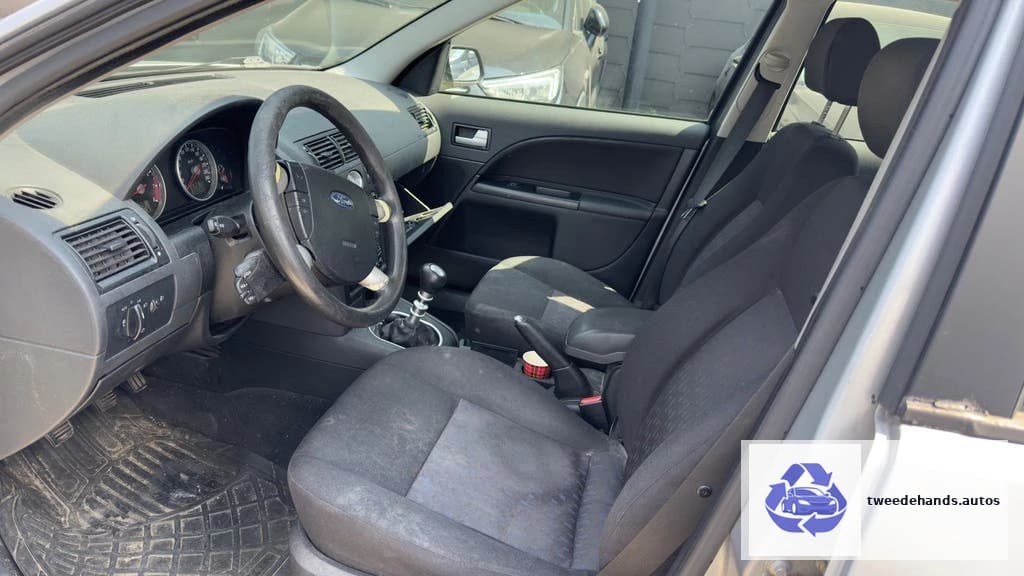 Ford Mondeo 1.8Benzine 2003 180.xxxkm beginnerswagen