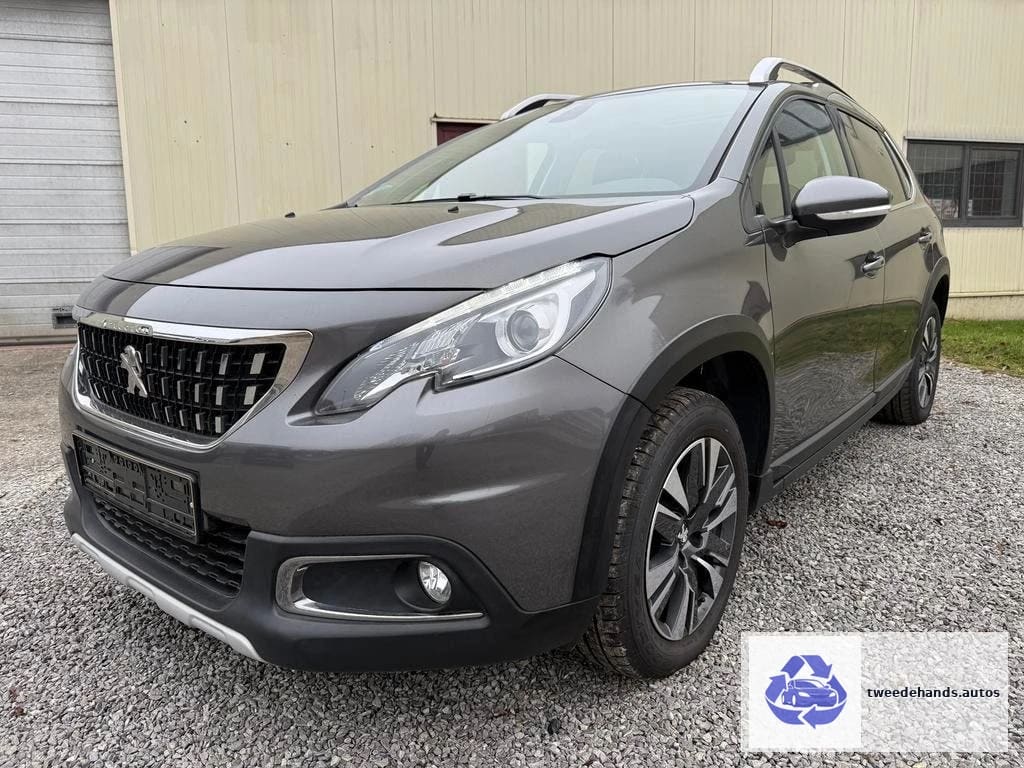 Peugeot 2008 Allure 1.2i 2019 96000km dealer/export