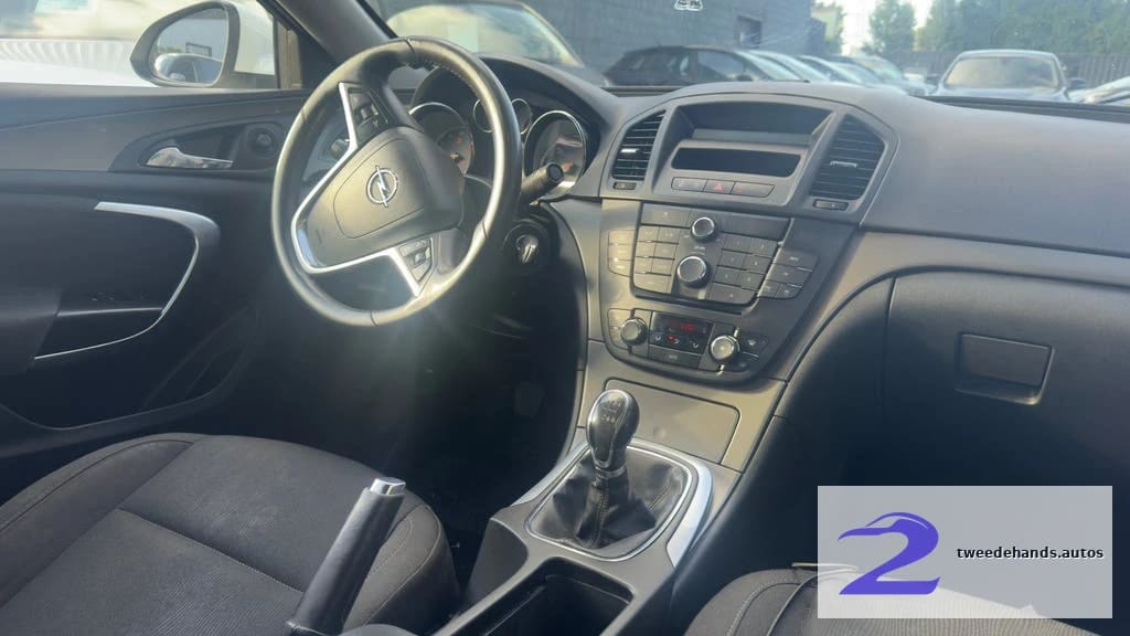 Opel insignia 1.6Benzine 2010 138.xxxkm Gekeurd voor verkoop
