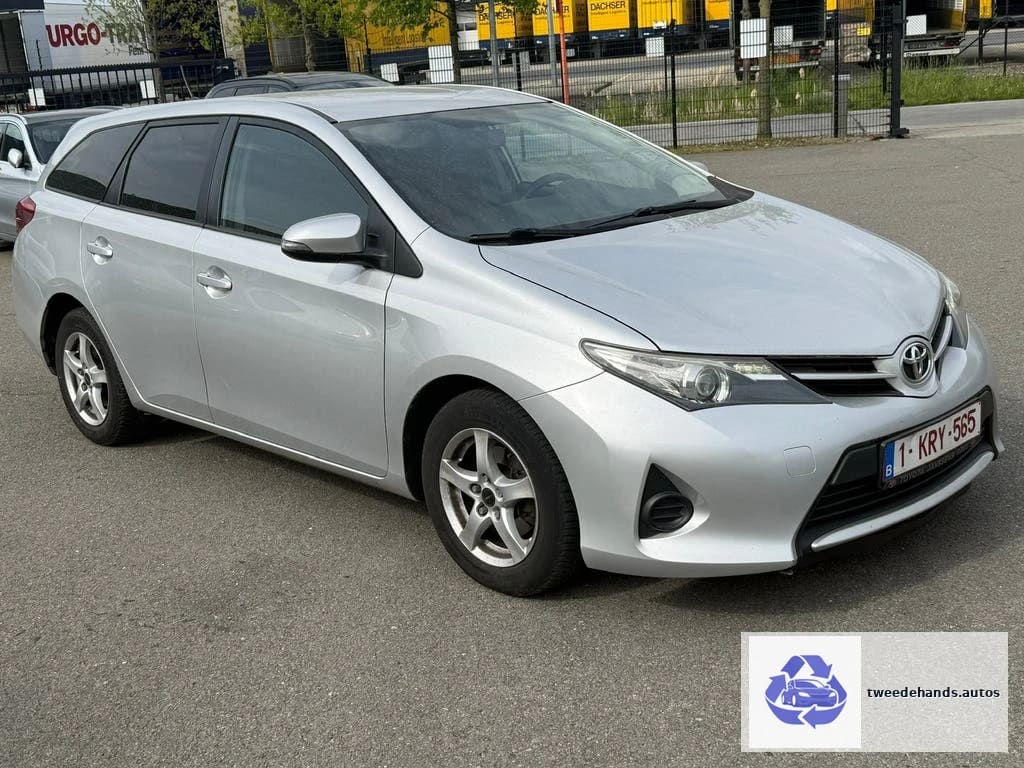 Toyota Auris Touring 1.3i uit 2015