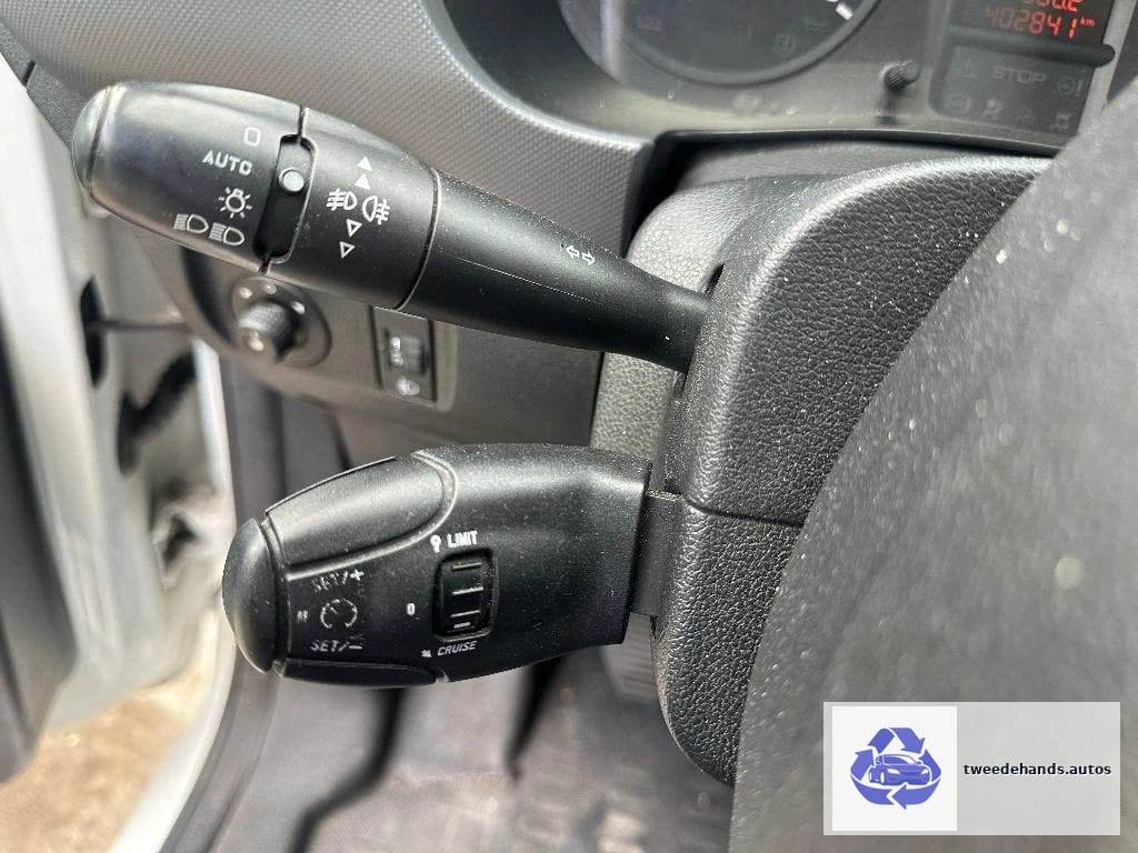 Peugeot Partner 1.6hdi 3pl!!! 2500€ Netto!!!